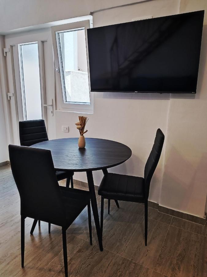 זאדאר Apartman Gallery Freya מראה חיצוני תמונה